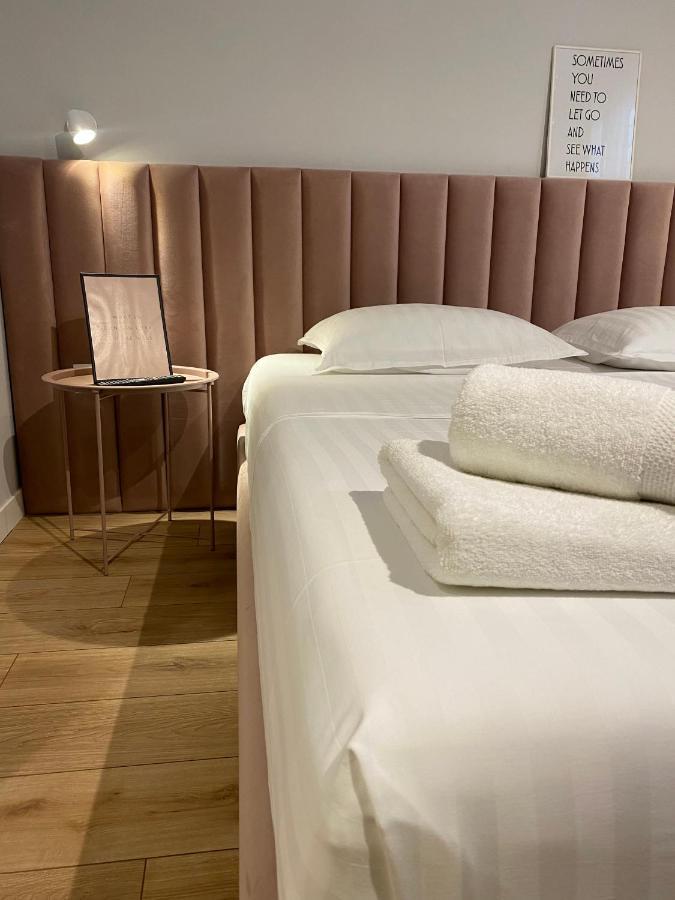 Living Studio Apartments تيرانا المظهر الخارجي الصورة